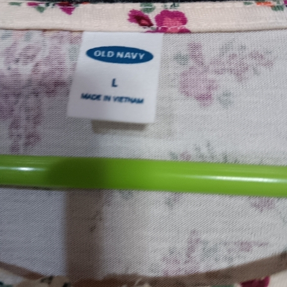 Old Navy white floral long sleeve blouse with a tie at neck area - Picture 5 of 6